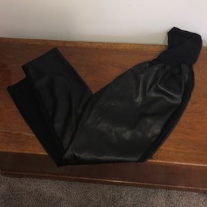 Faux leather maternity legging